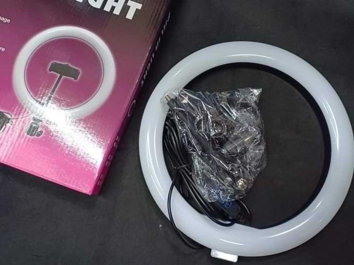 saketi italy - light ring with dimmer and mobile phone base